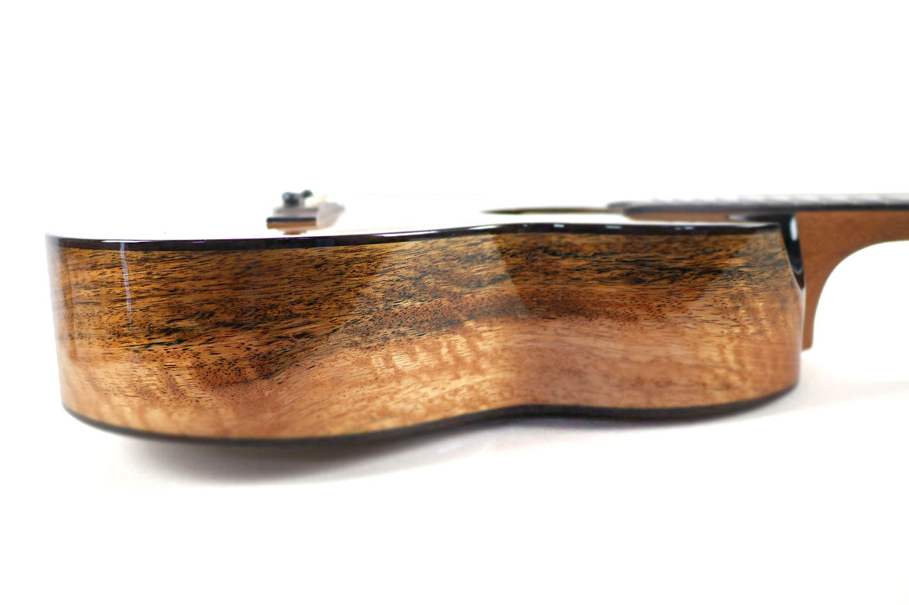 Flight Lily EQ-A Baritone Ukulele