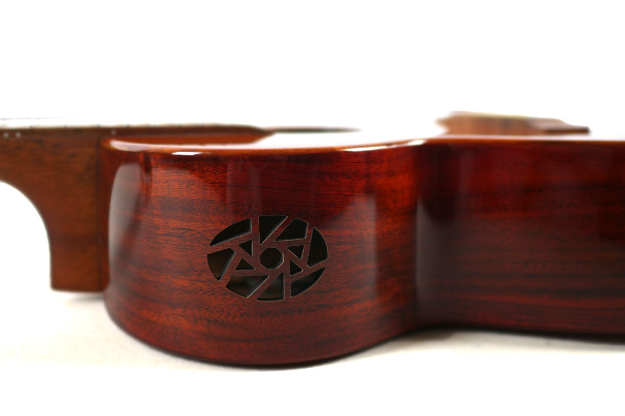 Flight Mustang EQ-A Tenor Ukulele