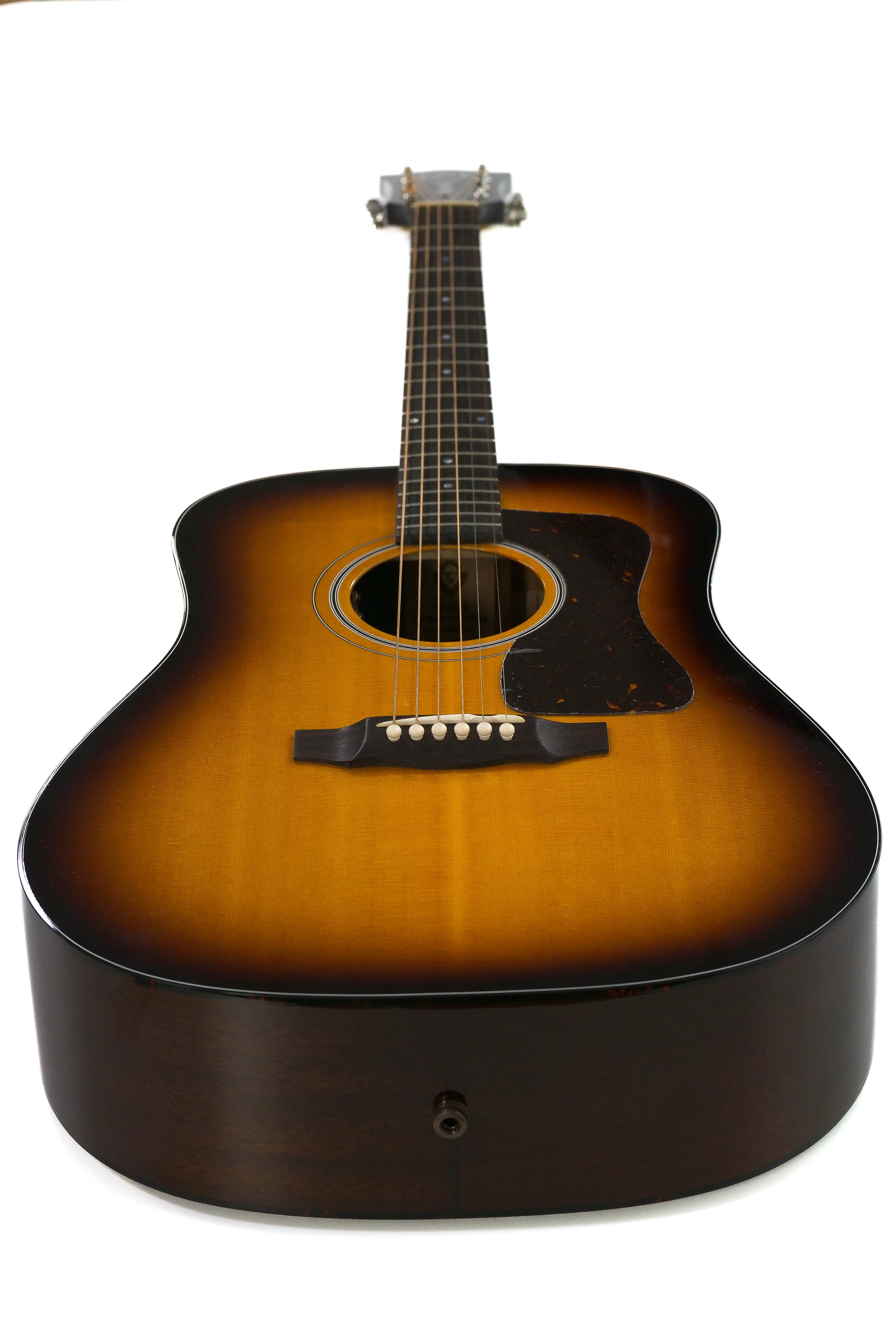 Guild D-40 Acoustic Guitar