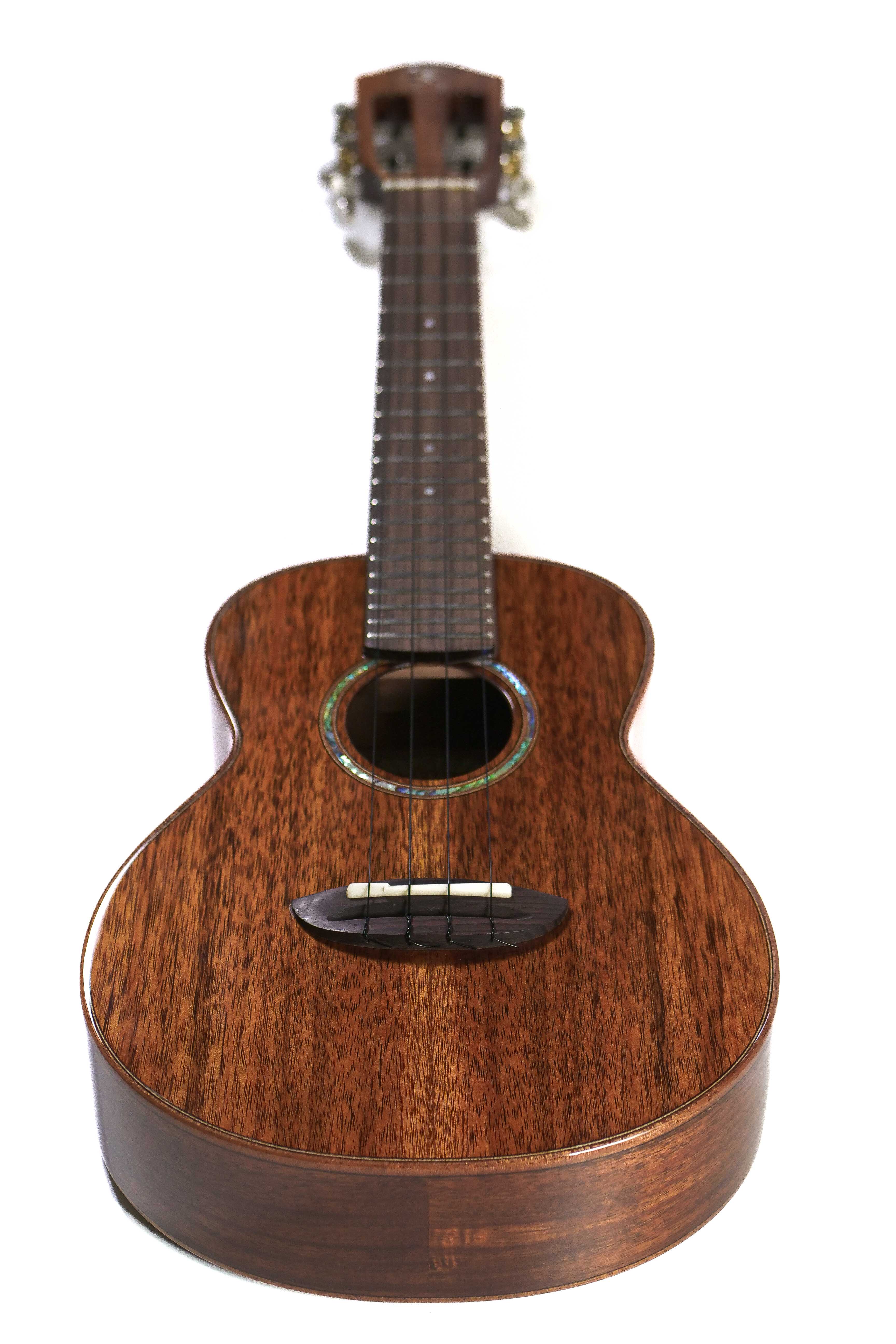 Anuenue concert deals ukulele