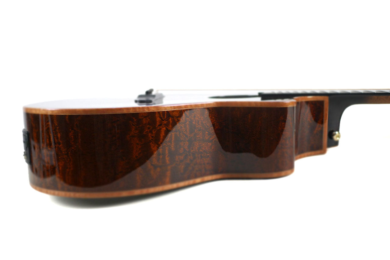 Mérida ROCKER-EQ Grand Concert Guitar