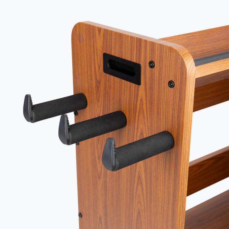 Close-up of the On-Stage GWS5000RB side hangers and carry handle