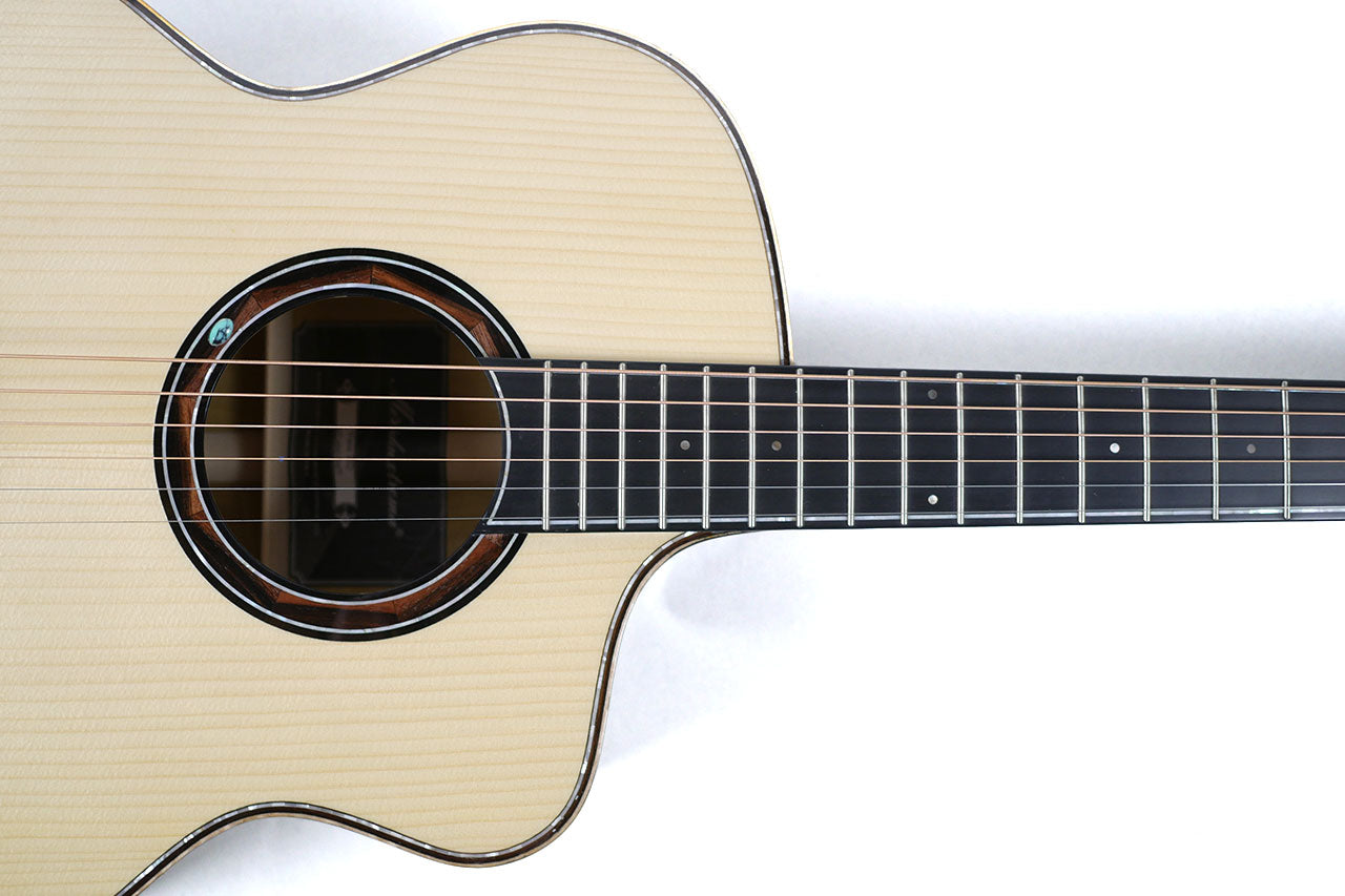 Mérida WAVE-EQ Grand Concert Guitar - Terry Carter Music Store