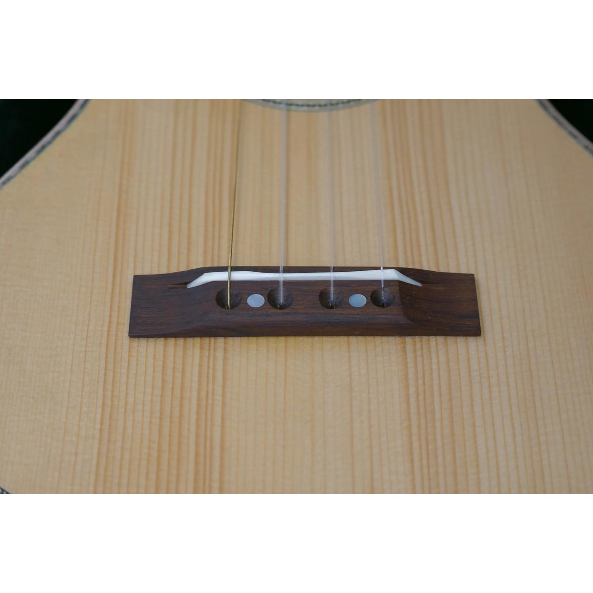 aojuu8tkcmg7nu7yb1ea | Terry Carter Music Store