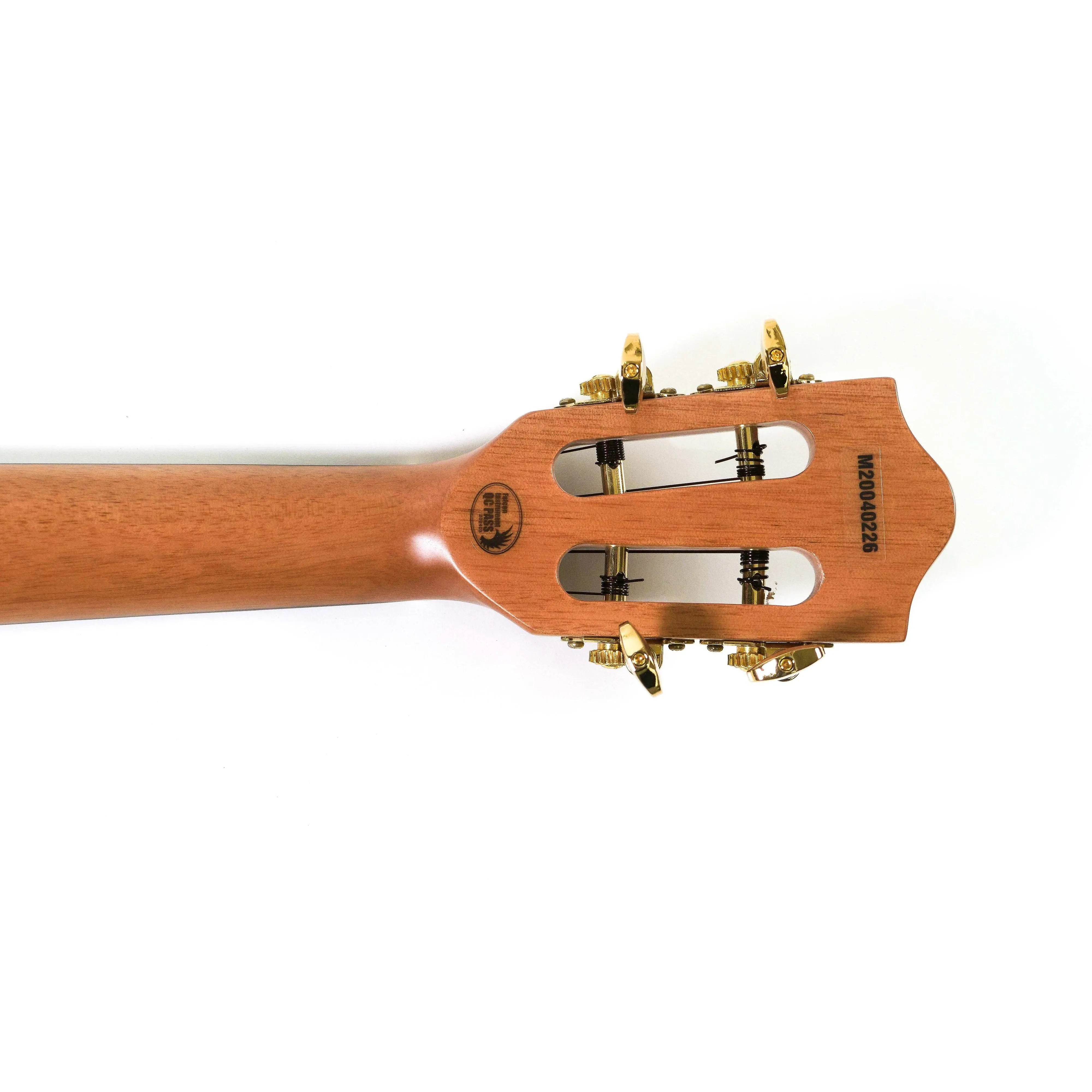 Flight Sophia TE Soundwave Tenor Ukulele headstock with golden tuners and serial number M20040226.