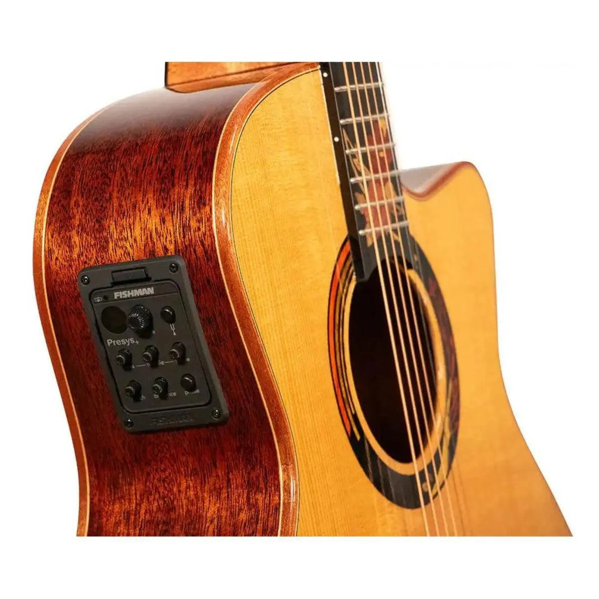 Mérida AUTUMN-EQ acoustic-electric guitar with a solid spruce top, mahogany back, and Fishman Presys preamp.
