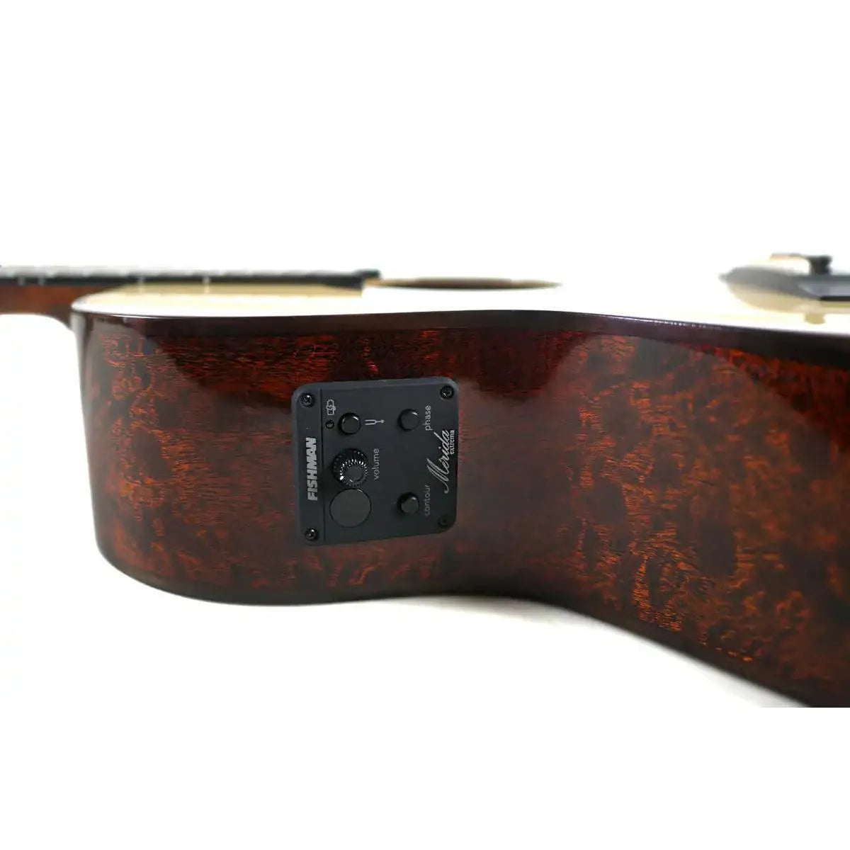 Mérida COBRA-EQ Grand Concert acoustic-electric guitar body with Fishman ISY-201 electronics and quilted sapele wood.