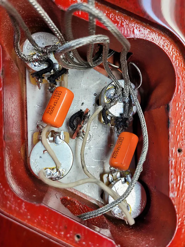 Gibson 2021 Les Paul Classic Heritage Cherry Sunburst Electric Guitar