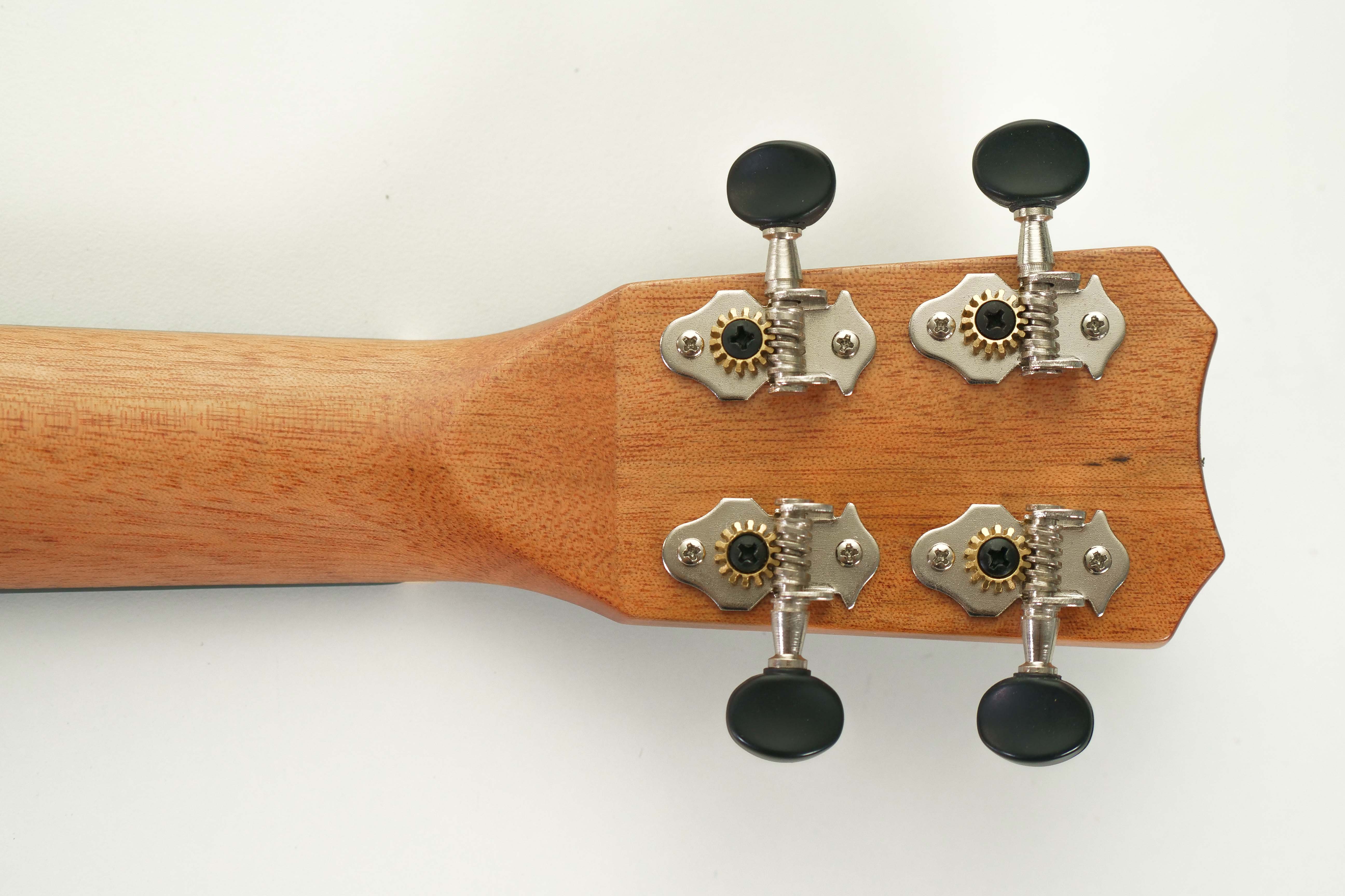 Islander MAS-4 Soprano Ukulele Spalted Maple 