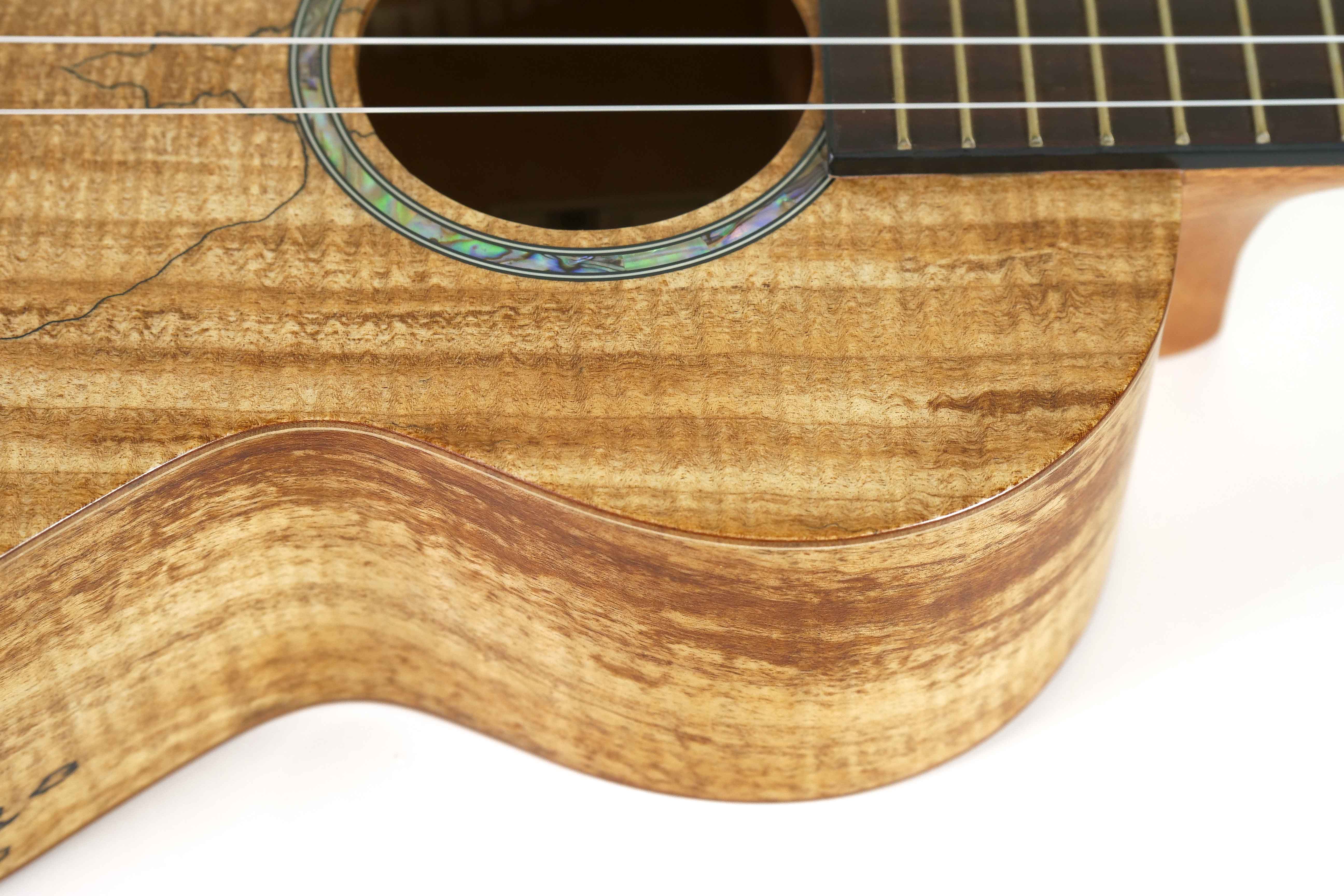 Islander MAT-4 Tenor Ukulele Spalted Maple "ROGERIO"