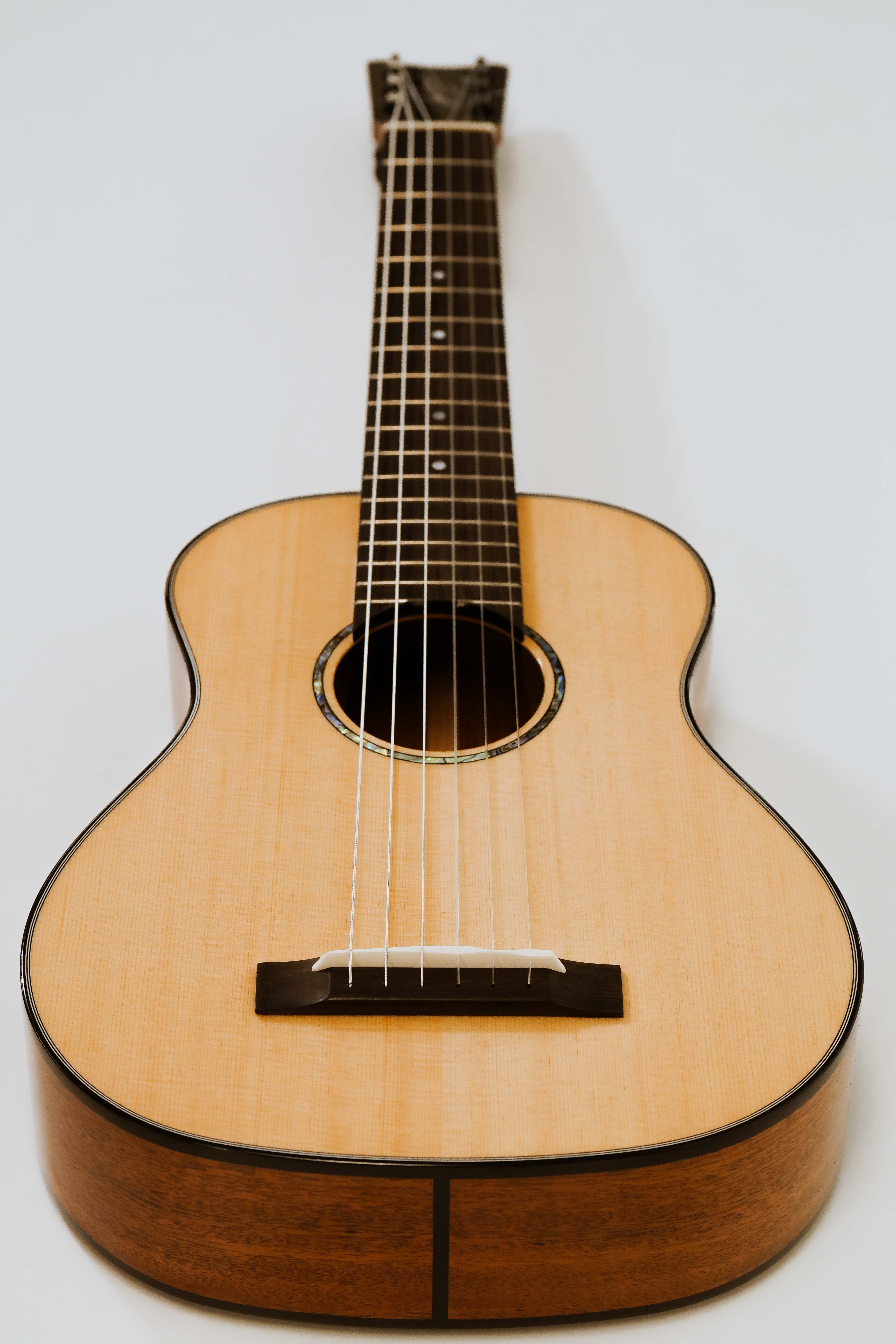Romero Creations RC-B6-SM 6 String Baritone Guitar/Guilele Spruce/Mahogany Nylon String "KALIU" E to E Tuning
