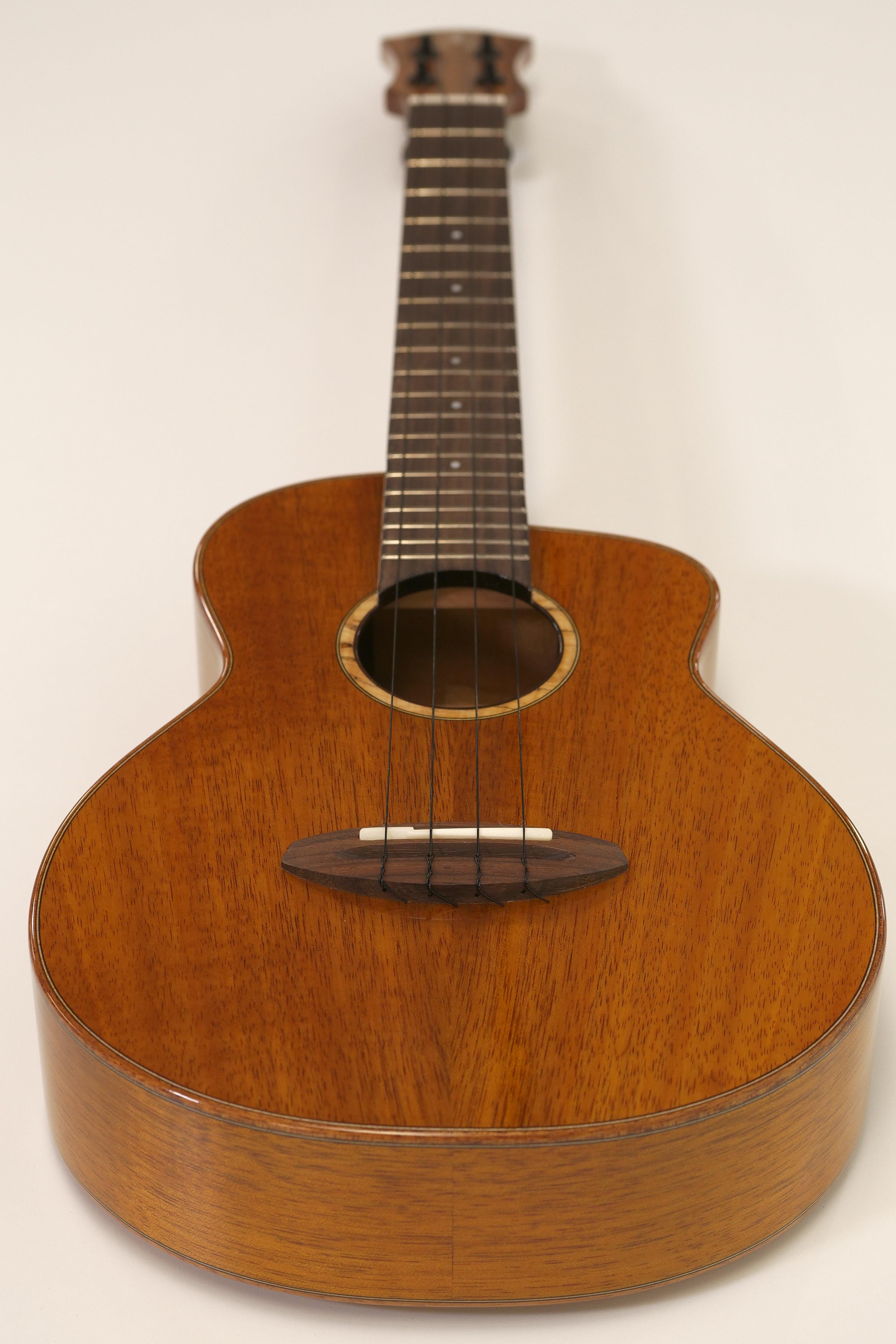 ANuenue UT1K Hawaiian Koa Tenor Bird Ukulele "MAGI"