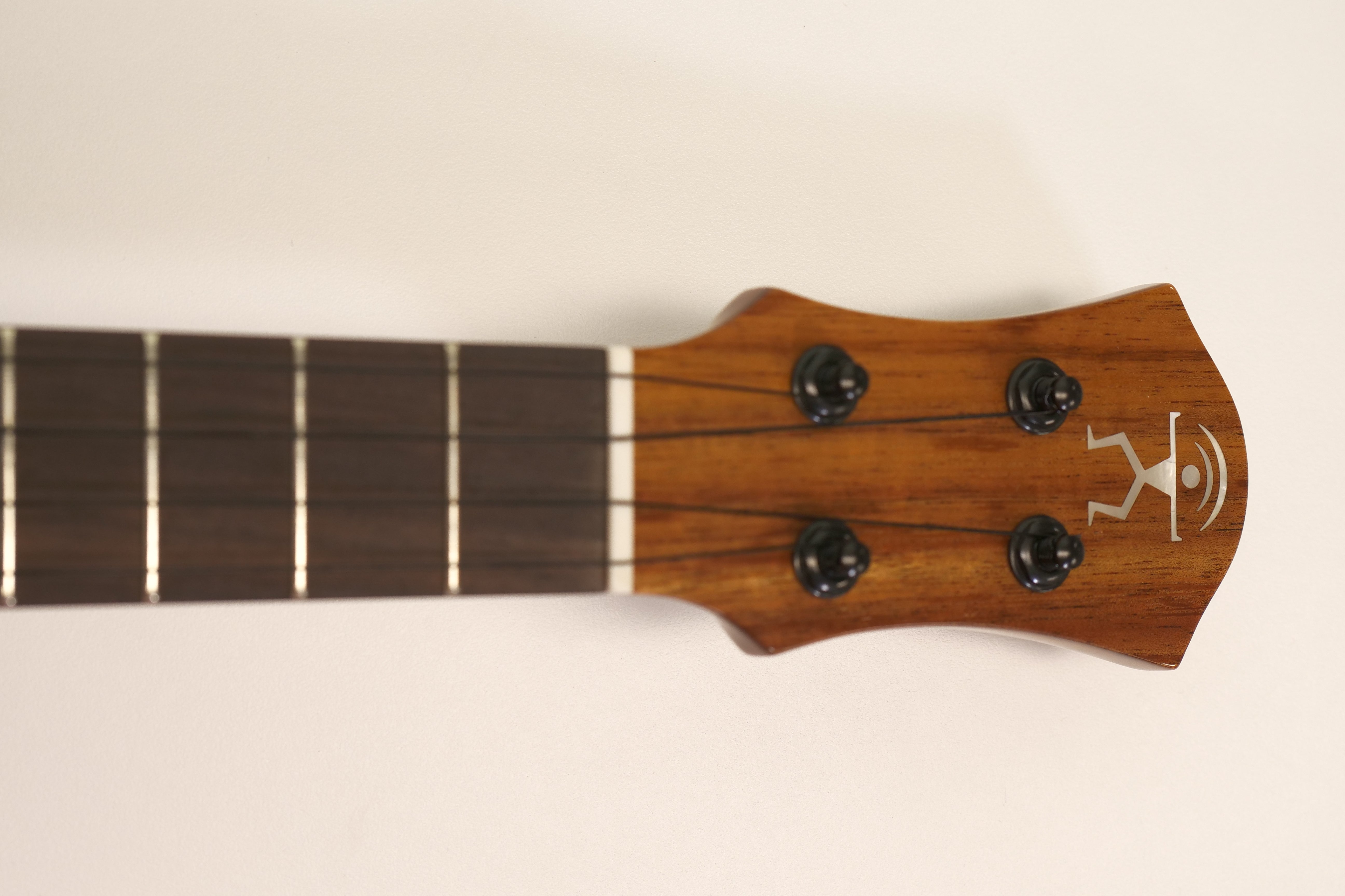 ANuenue UT1K Hawaiian Koa Tenor Bird Ukulele "MAGI"