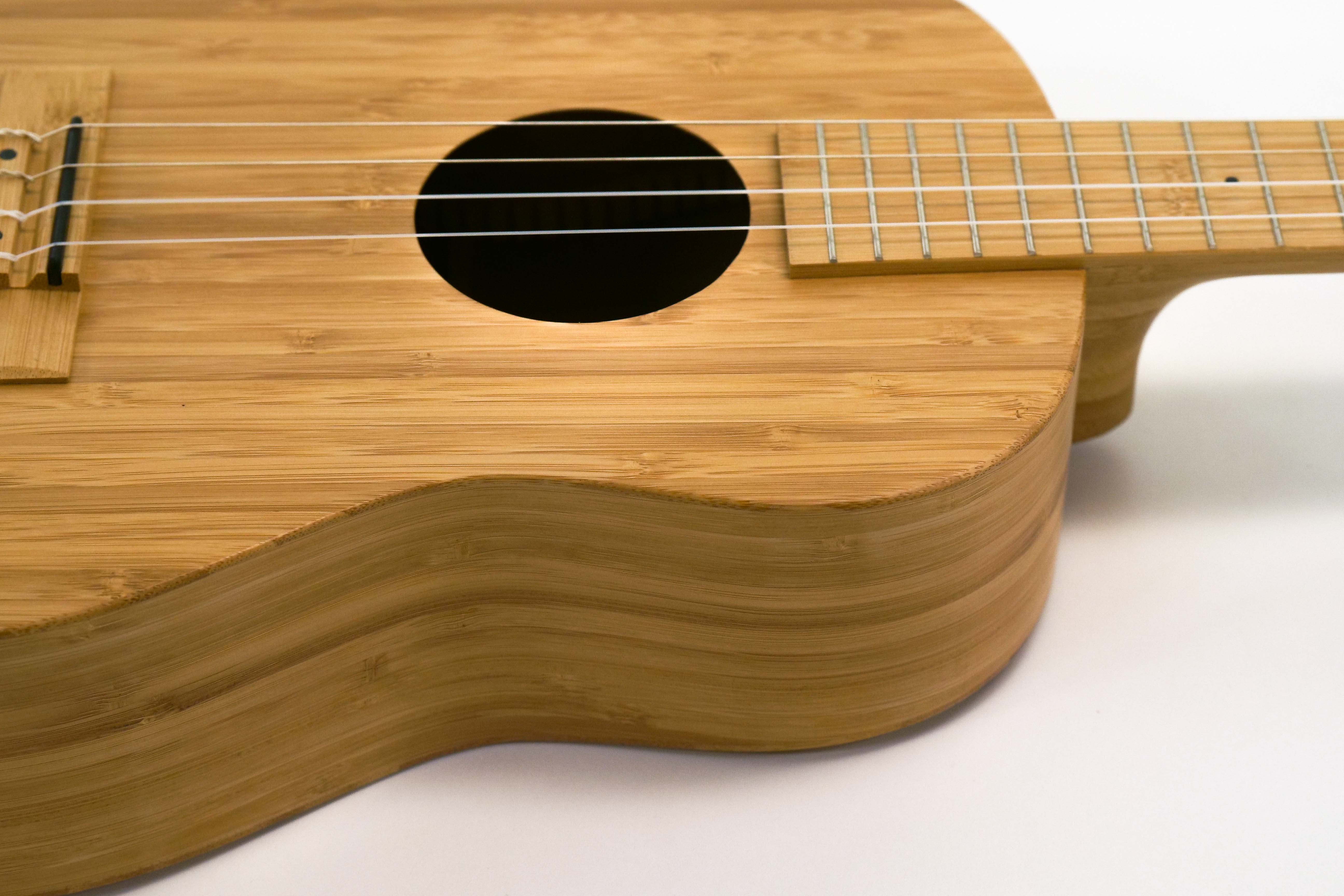 Aklot deals baritone ukulele