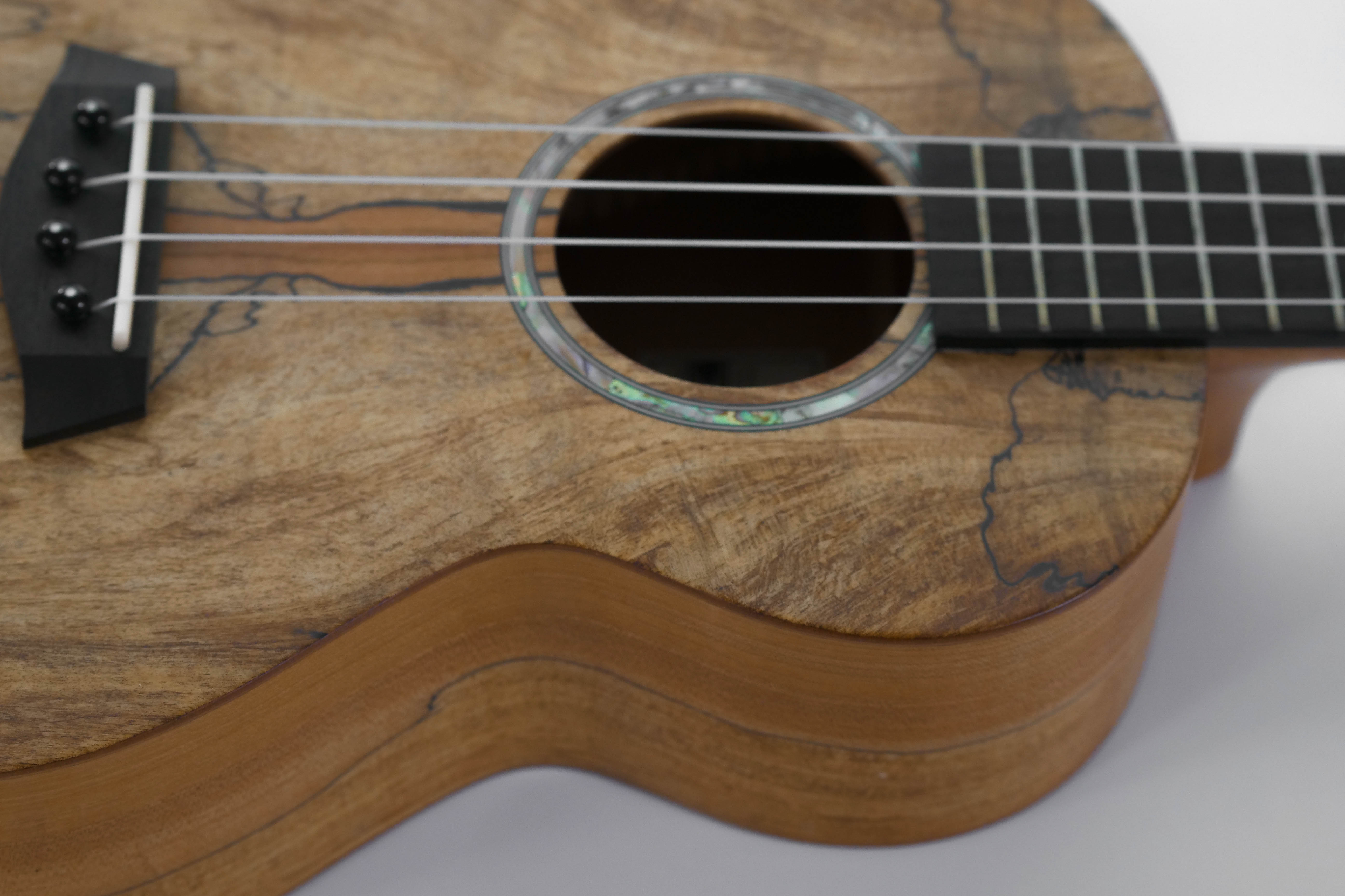 Islander MAT-4 Tenor Ukulele Spalted Maple "KANOA"